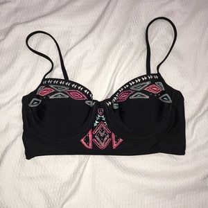 NWOT‼️  Xhilaration Bustier Bikini Top